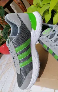 کفش کتونی