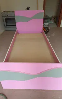 تخت نوجوان، شیک
