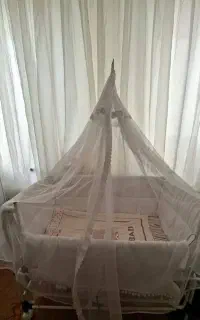 فروش گهواره کنار مادر
