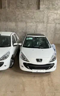 پژو ۲۰۷ دنده مدل ۱۴۰۵ سقف شیشه صفر