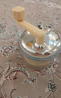سبزی خوردن دستی