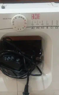 چرخ خیاطی ژانومه مدل ۱۰۱۰