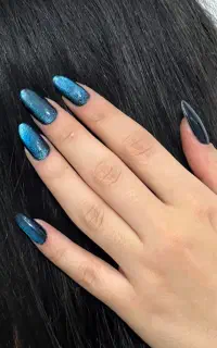 ناخن و کاشت ناخن