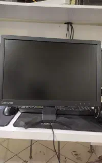 8 عدد مانیتور lenovo