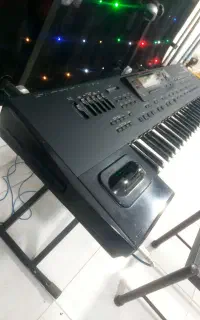 ارگ korg i3