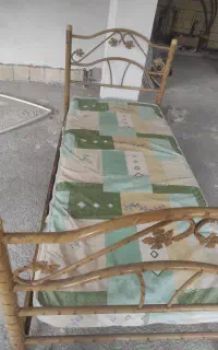 تخت تک نفری فرفرژه