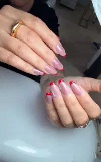 کاشت و ترمیم ناخن