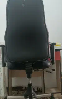 صندلی و میز
