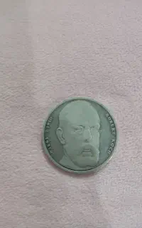 سکه قدیمی و یادبود