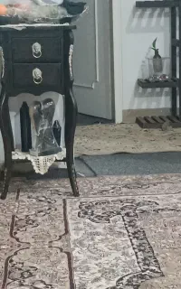زیر تلفون در حد نو
