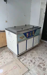 یخچال فریزر بستنی