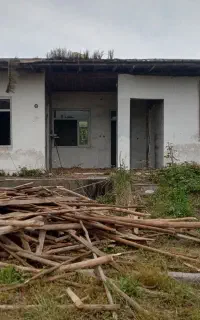 تخریب انواع ساختمان کلنگی وسازه های اهنی