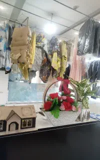 خشکشویی زمرد.شستشویه لباس و کیف و کفش و پرده و پتو