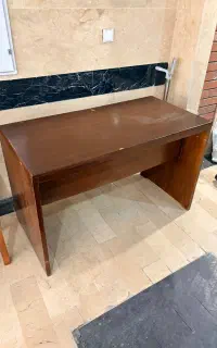 میز تحریر چوبی