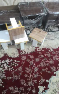 میز زیر گلدون