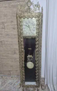 ساعت برنزی