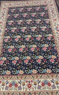 قالی گل فرنگ سرمه ای