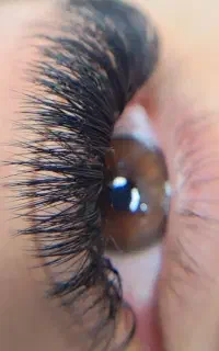 آموزش اکستنشن مژه بصورت فوق حرفه‌ای