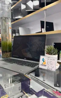 لپ تاپ دل Dell Latitude بسیار تمیز شرایط تا ۲۰ ماه