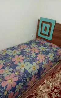 تخت خواب یک نفر