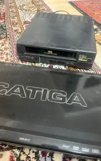 دستگاه DVD و ویدئو قدیمی