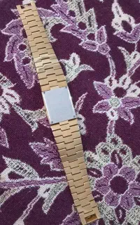 ساعت مچی کاملا نو و سالم