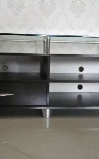 میز تلوزیون