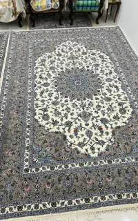 فرش دست بافت درجه یک کاشان