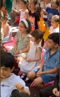 نمایش شاد و موزیکال