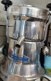 آب هویج گیر