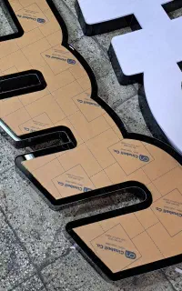 تابلوسازی حرفه‌ ای، طراحی بنر، لوگو، کارت ویزیت