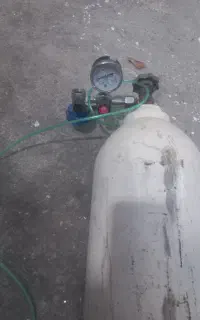 یه عدد کپسول اکسیژن