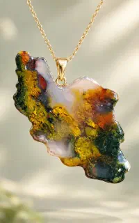 گردنبند سنگ کاملا طبیعی