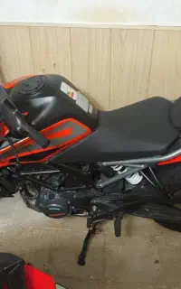 (۱۶۰۰ تا کار ) KTM Duke 200 / مدل ۱۴۰۳