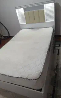 سرویس خواب ست ۱/۵ نفره با تشک رویال اصل