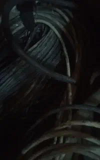 کابل برق هواده