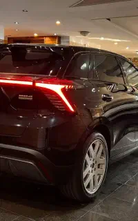خودرو مشکی فول MG4 سفارش انگلیس
