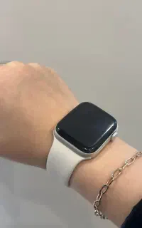 اپل واچ سری ۱۰ se