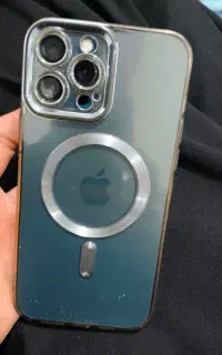 ایفون ۱۲ پرومکس تمیزز