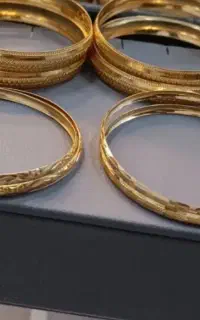 ۳۰۰گرم طلا در حد