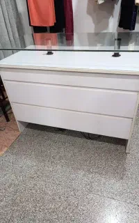 میز شیشه ای