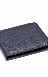 کیف پول با مدارک گم شده لطفا یابنده تماس بگیرد