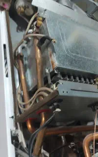 تعمیر و سرویس پکیج و آبگرمکن دیواری