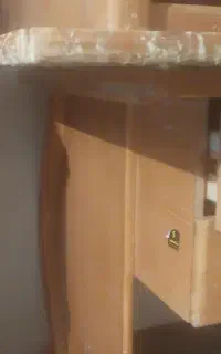 میز تحریر محکم و نوستالژی