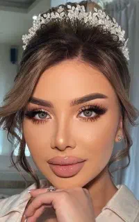 جذب مدل میکاپ شنیون