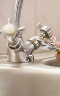 برقکار وتعمیرکارانواع شیرآلات ساختمانی