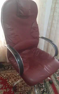 صندلی چرخان اداری و گیمینگ‌ در حد