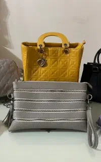 تعدادی کیف نو و استفاده نشده
