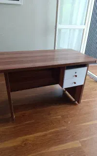 میز تحریر چوبی برند آپادانا