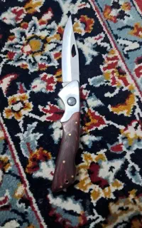 چاقو قطب‌نما دار
